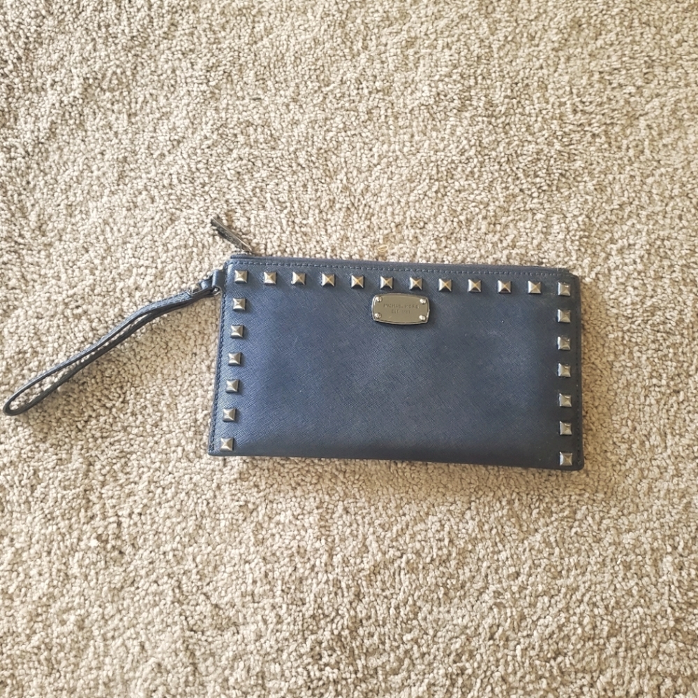Michael Kors large wristlet